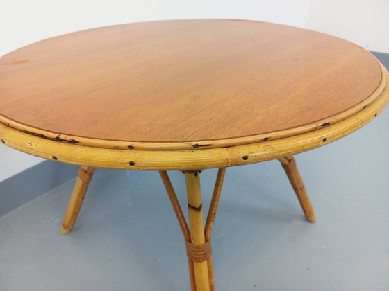 Image 1 of Vintage 1960s round coffee table in rattan and wood