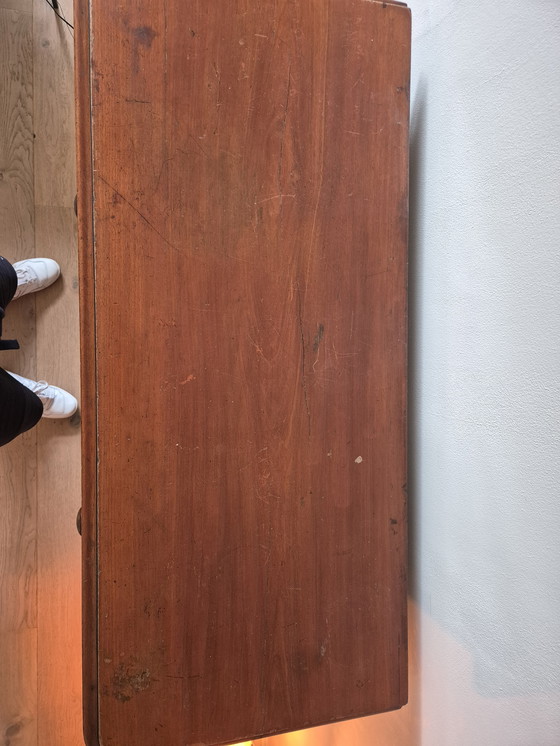 Image 1 of Mahonie ladekast uit Engeland,19de eeuw (vintage/antiek)