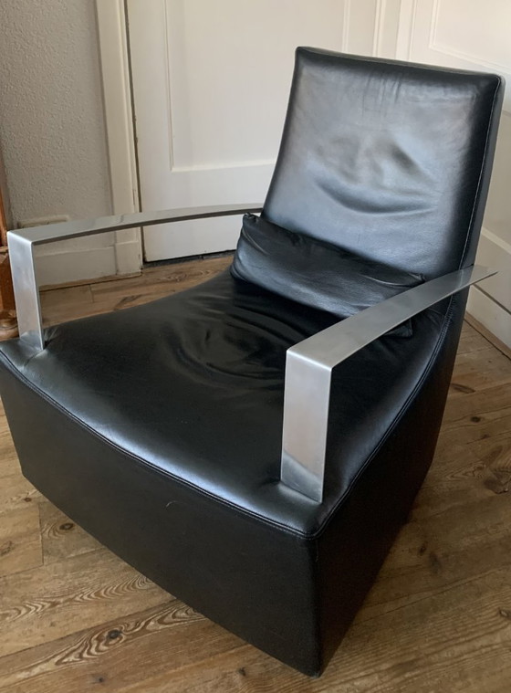 Image 1 of Poltrona Neo con pouf