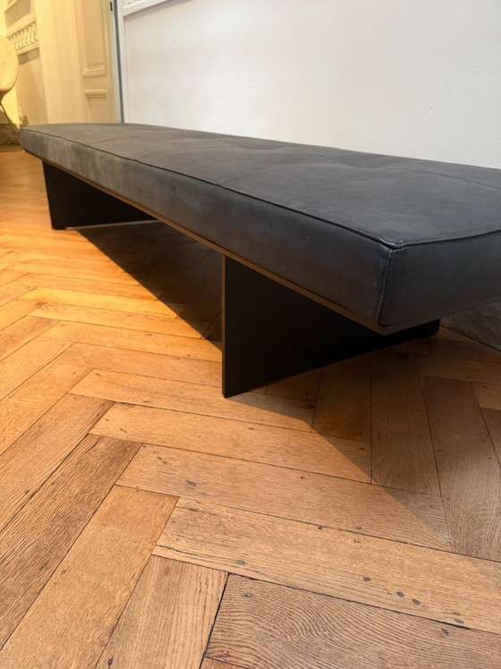 Image 1 of Living Divani Track bench zwart