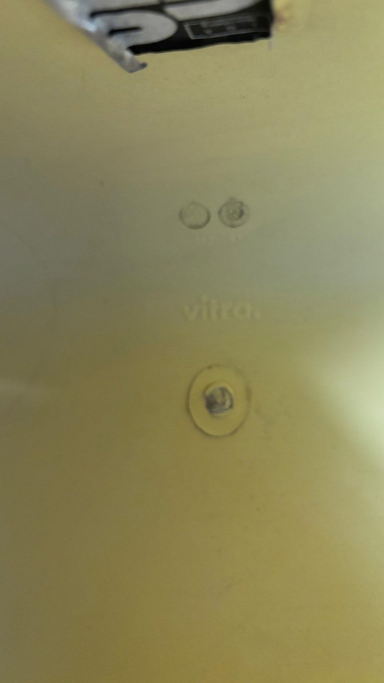 Image 1 of 2x Chaise Vitra Panton jaune clair