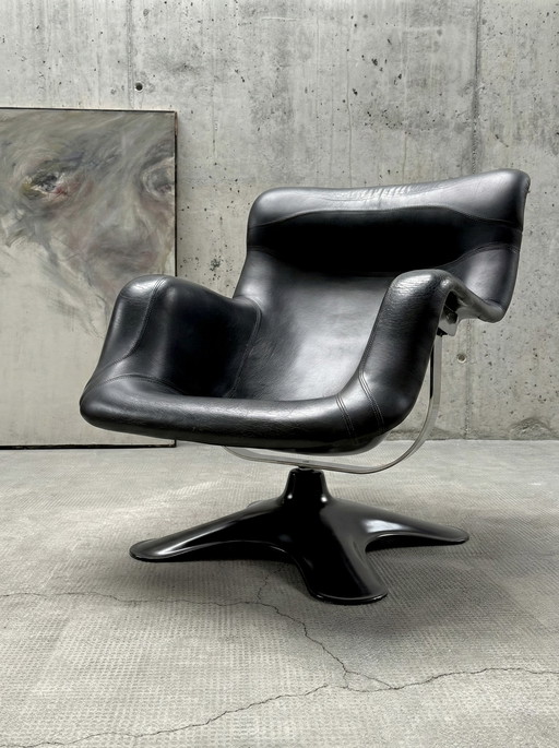 YRJÖ KUKKAPURO FOR HAIMI “KARUSELLI” SEDIA GIREVOLE PELLE NERA, FINLANDIA ANNI '60