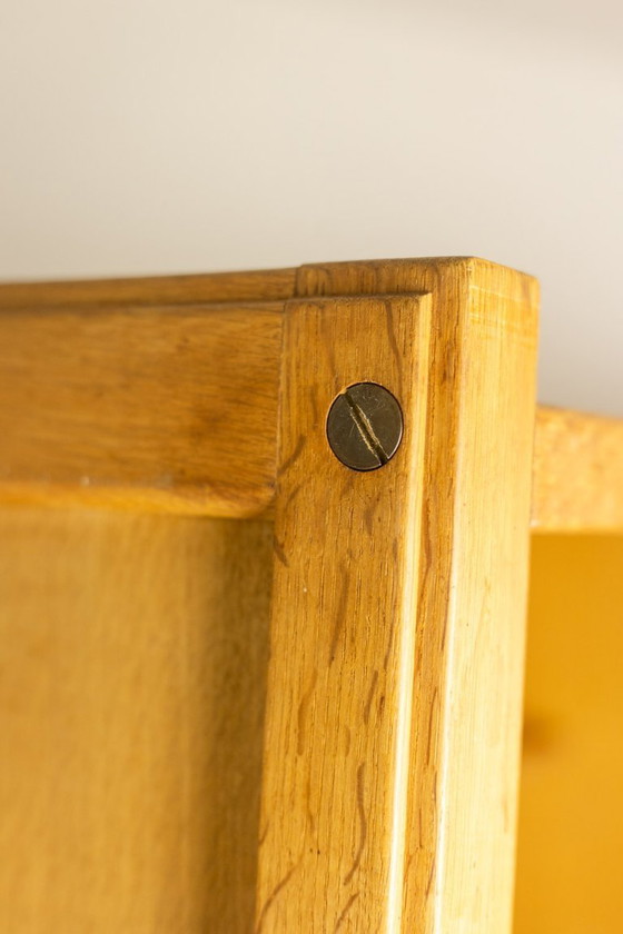 Image 1 of Guillerme e Chambron. Armadio in rovere con scrivania integrata. 1970-80