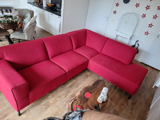 Sofá esquinero rojo
