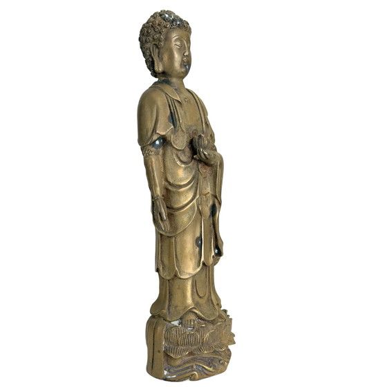 Antiker Bronze Amitabha Buddha mit Lotusknospe und Qing-Markierung auf der Unterseite. – Bildhauerei (photo 2 of 10)