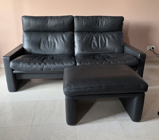 ERPO Manhattan Sofa und Fußhocker aus schwarzem Leder
