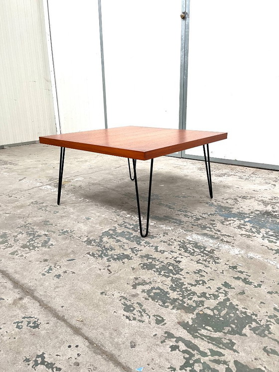 Image 1 of Couchtisch Teak mit Haarnadelbeinen