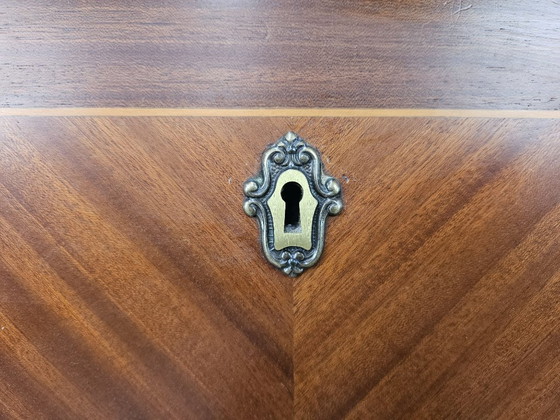 Image 1 of Cómoda de los años 80 en nogal, palisandro y arce.