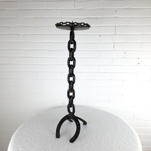 Vintage brutalist vloerkandelaar zwart ketting gietijzer