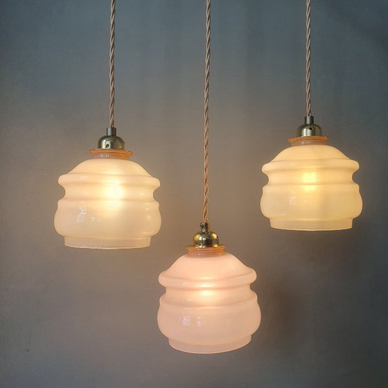 Image 1 of Set van 3 Vintage franse hanglampen - rose pastel opaline glas in Art Deco stijl 