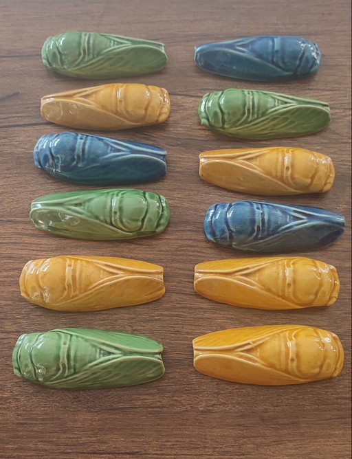 Vintage provenzalische Zikaden-Messerablage aus glasierter Keramik – tafelaccessoires, Ceramic (photo 2 of 10)