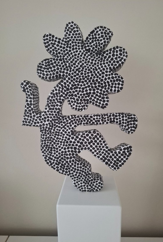 Image 1 of 'El hombre de las flores', según Haring