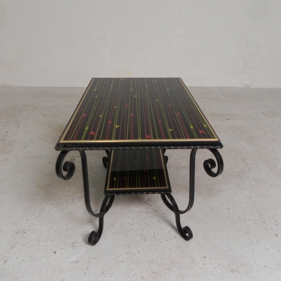 Image 1 of Table basse vintage avec 2 plateaux en verre avec impression des années 50