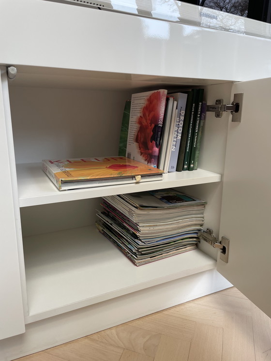 Image 1 of Dressoir Hoogglans 9010 Jan des Bouvrie