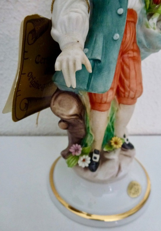 Image 1 of 2x Vintage Capodimonte figurines, hand-painted.