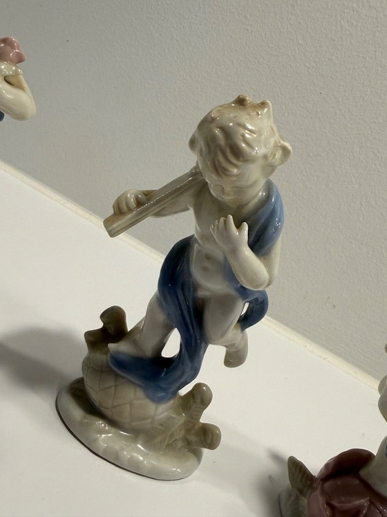 Early 20th century Antique Porcelain Figurines – Sculpture (photo 5 of 12)