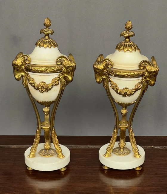 Pair of vases in Louis XVI style. White marble and gilded bronze. (photo 3 of 6)