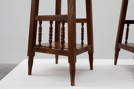 Image 1 of  Pareja de mesas auxiliares rústicas de madera del siglo XX con tapa de cerámica, Francia