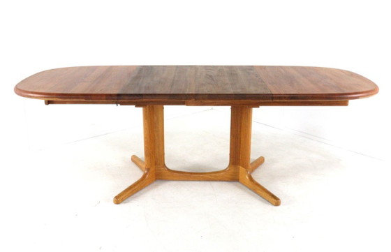 Image 1 of Glostrup oval 2x extendable dining table Danish design