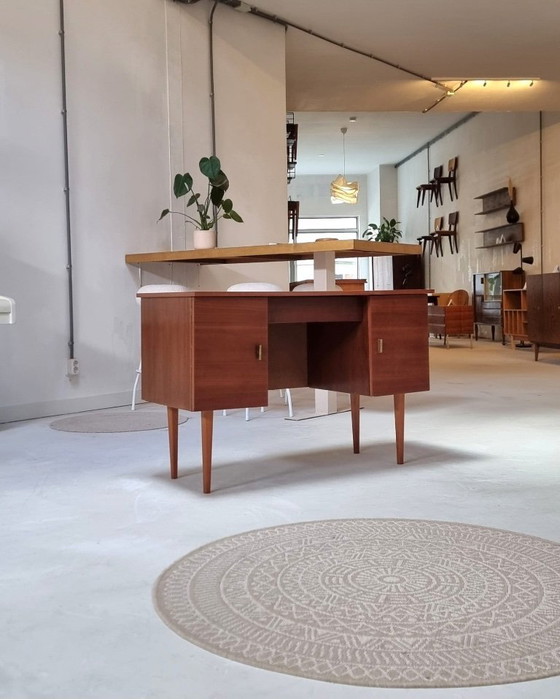 Image 1 of Escritorio de los años 70