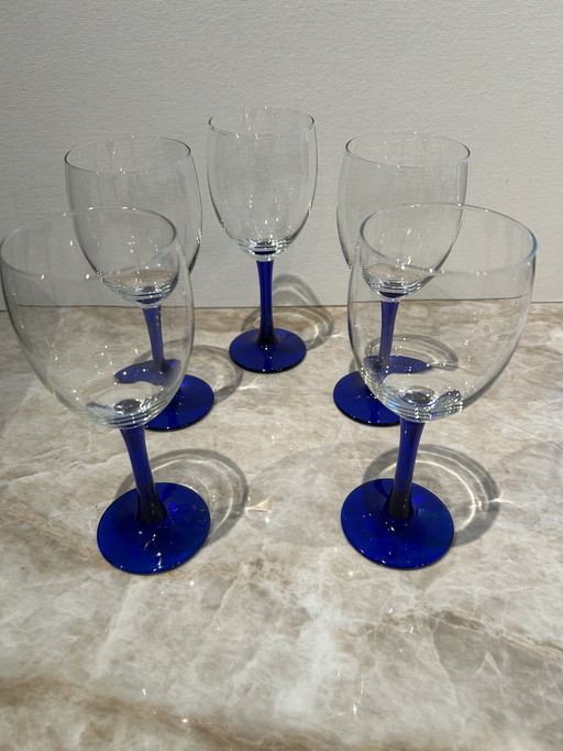 5 Luminarc white wine glasses cobalt blue