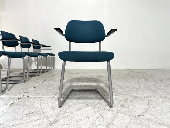 6x Artifort Lande Jami Stoelen - Buisframe Sledemodel - Bakeliet - Petrolblauw – Eetkamerstoelen, Metal (photo 7 of 9)
