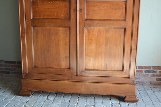 Image 1 of Armoire ancienne Louis Philippe en chêne.