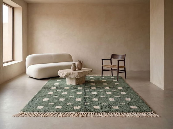 Image 1 of Handmade Berber rug in pure wool, green and white, size 250x150 cm