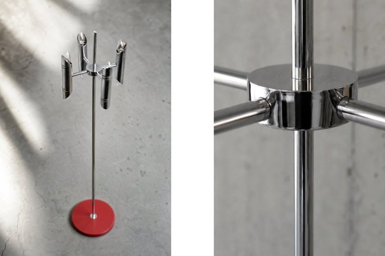 Image 1 of Vintage Italiaanse vloerlamp uit het midden van de 20e eeuw, in space age-stijl, met chroomafwerking, jaren 60.