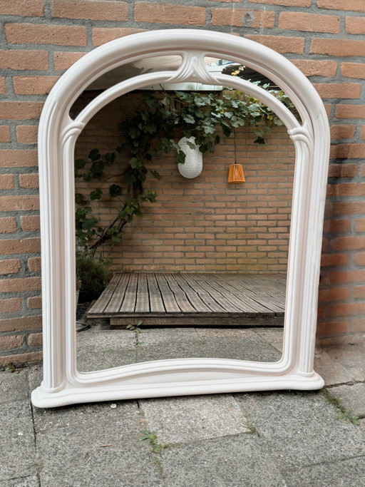Grote vintage Space Age / Postmoderne boogspiegel – Crème / Melkroze (107x91 cm)