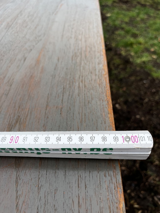 Image 1 of Massieve eettafel teakhout, voor de eetkamer of als tuintafel.