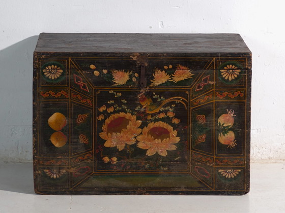 Baule antico dipinto in legno di pino – Cina, circa 1900 – Armadi contenitori, Iron (photo 34 of 40)