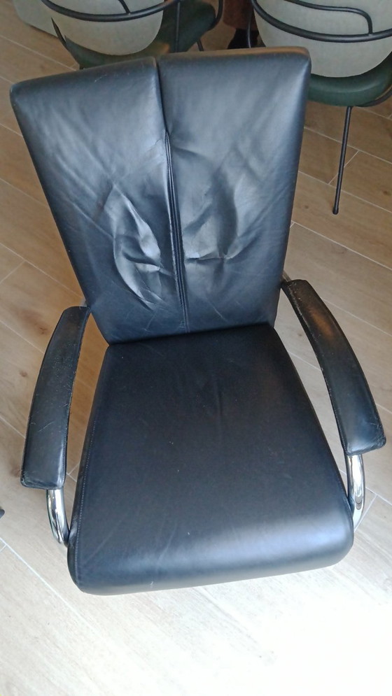 Image 1 of Molinari academic