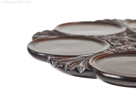 Image 1 of Beistelltisch Ungewöhnlich geschnitztes Mahagoni 2-stöckig Stummer Kellner