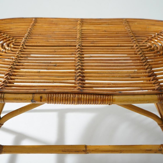 Image 1 of Rotan salontafel met ovaal blad, jaren 1950