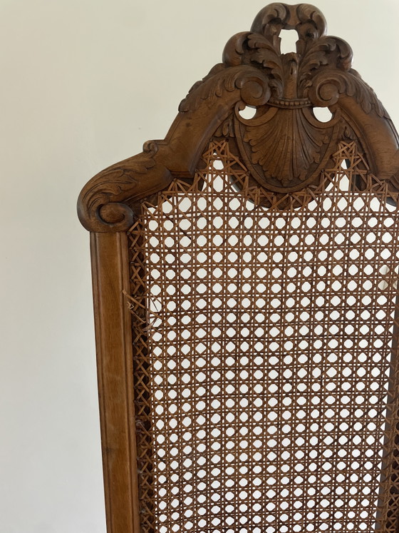 Image 1 of Fauteuil ancien spécial en bois