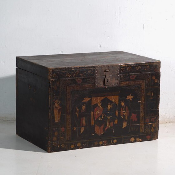 Malle ancienne peinte en bois de pin – Chine, circa 1900 – Armoires de rangement, Iron (photo 5 of 40)
