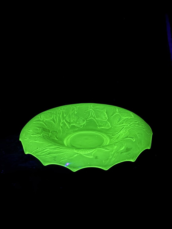 Image 1 of August Walther & Söhne “Arabella” Uranium Glass Centerpiece Bowl – Art Deco Fish Decor – 1930s Germany