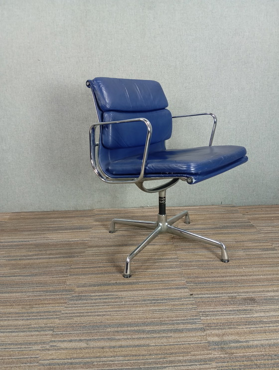 Image 1 of 1X Vitra Soft Pad Chair Ea 208