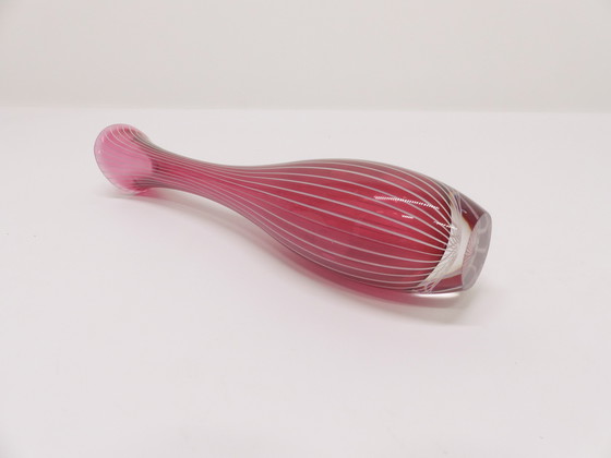 Image 1 of Scandinavian Pink Glass Tulip Vase - Vicke Lindstrand - Kosta Boda