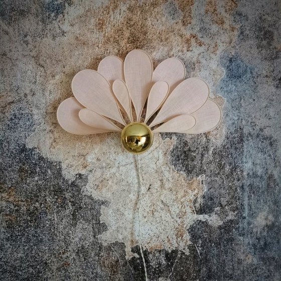 Image 1 of Art Deco wall sconce, 11 petals in rattan and linen (customizable shade)