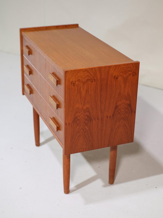 Image 1 of Piccola cassettiera comodino in teak danese vintage