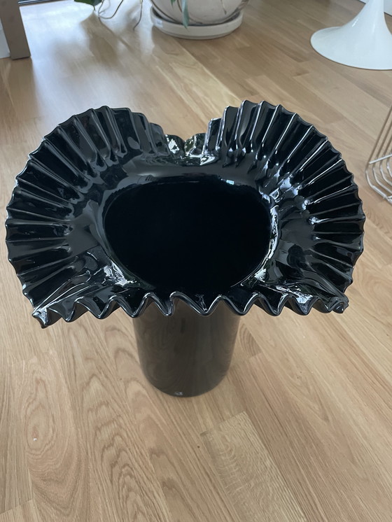 Image 1 of Vaso a ventaglio Leonardo nero