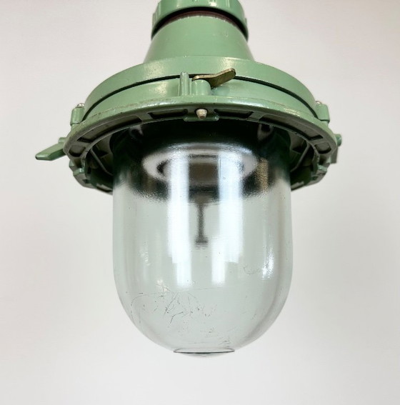 Image 1 of Lampada a sospensione sovietica industriale verde, anni '60