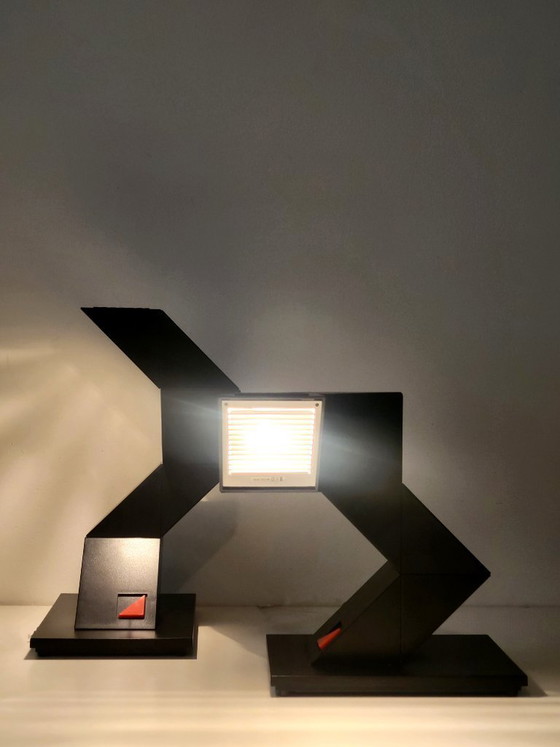 Image 1 of Ensemble de 2 lampes de table vintage Zig Zag de Massive Belgium, 1984