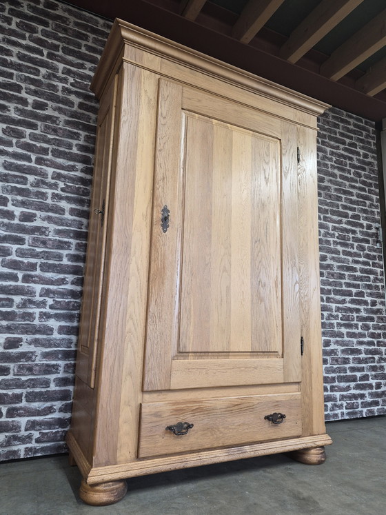 Image 1 of Armoire de chasseur / Armoire à pain / Armoire à linge / Meuble mural / Ee