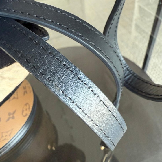 Image 1 of LOUISE VUITTON CANNES MONOGRAM REVERSE HANDTAS