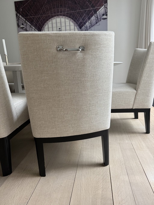 4 Esszimmer- oder Wohnzimmerstühle