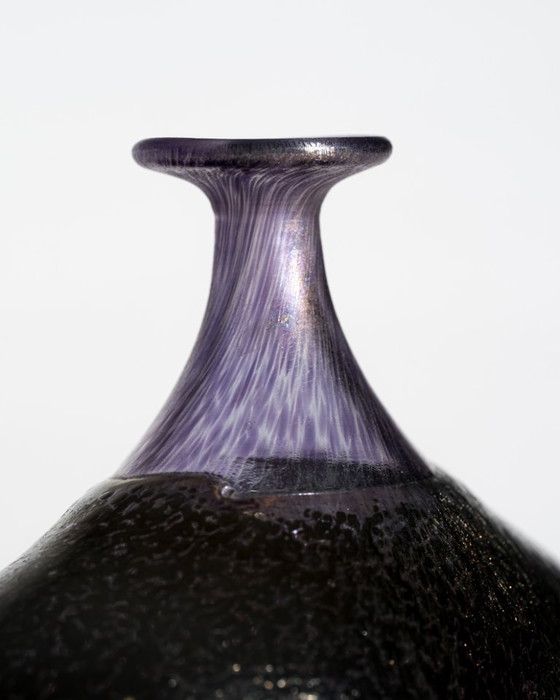 Image 1 of Volcano Irisierende Kunstglasvase von Bertil Vallien für Kosta Boda, signiert 481387