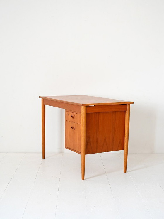 Image 1 of Bureau scandinave vintage avec tiroirs réglables